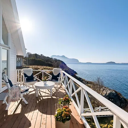 Aalesund Oceanview *