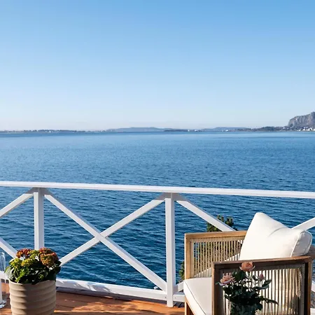 Дом отдыха Aalesund Oceanview